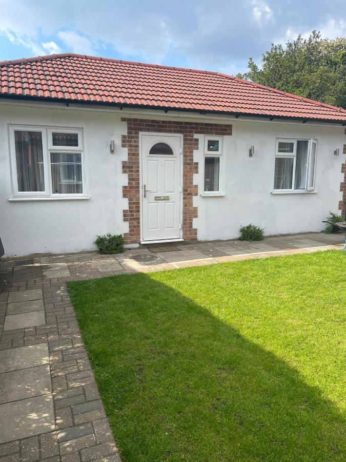 Dannifar Guest House Londen Buitenkant foto